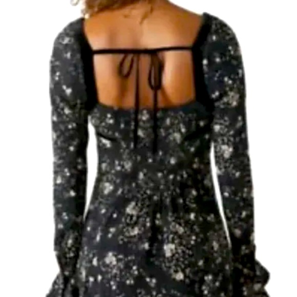 Free People Black Tess Floral Long Sleeve Smock Mini Dress~Size Small~NWT - Picture 4 of 9
